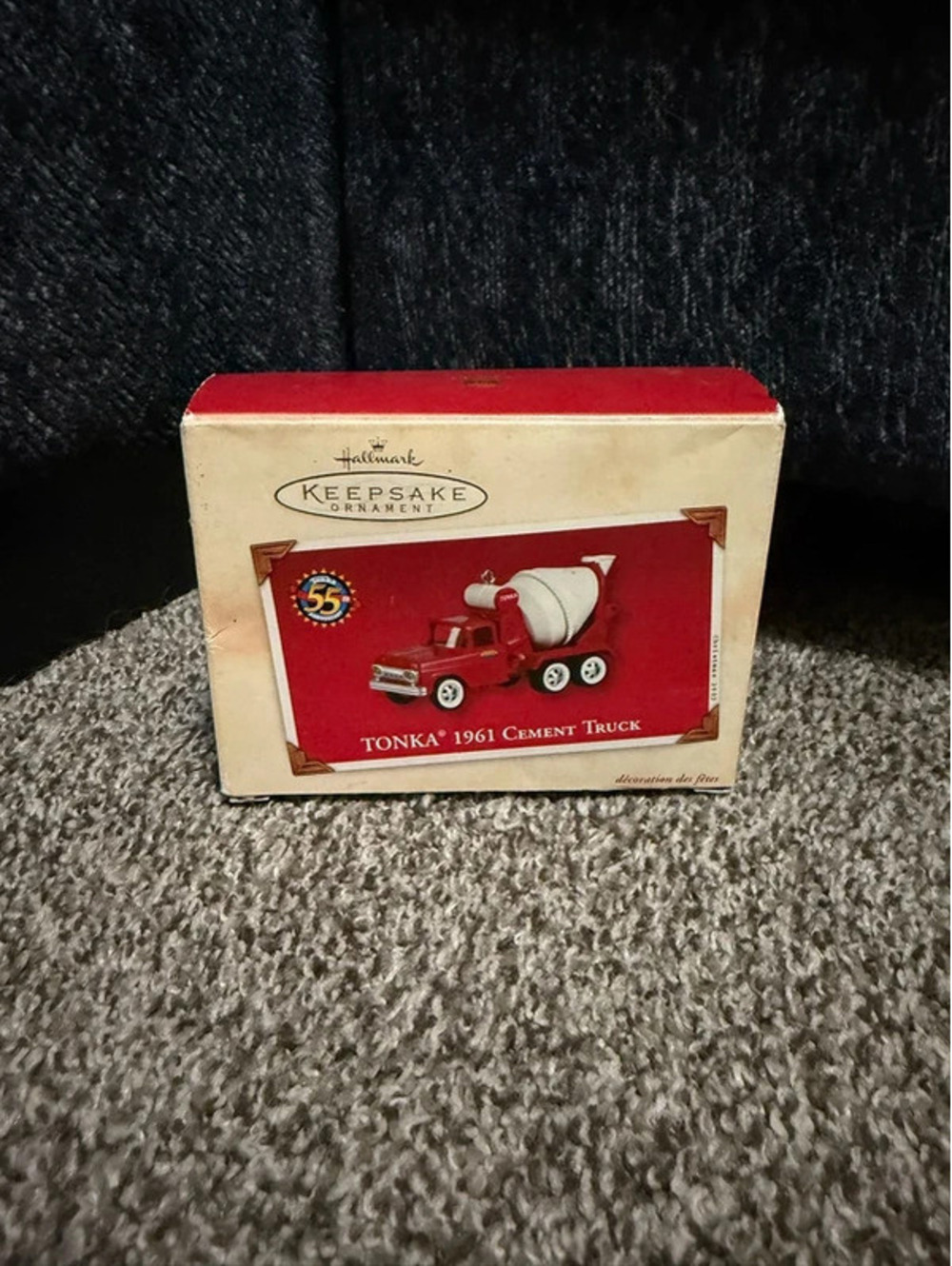 2002 Hallmark Keepsake Tonka 1961 Cement Truck Ornament 55th Anniversary QX8233